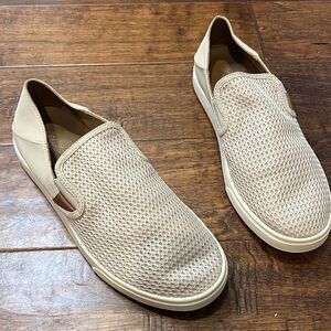 Olukai Pehuea, size 9.5